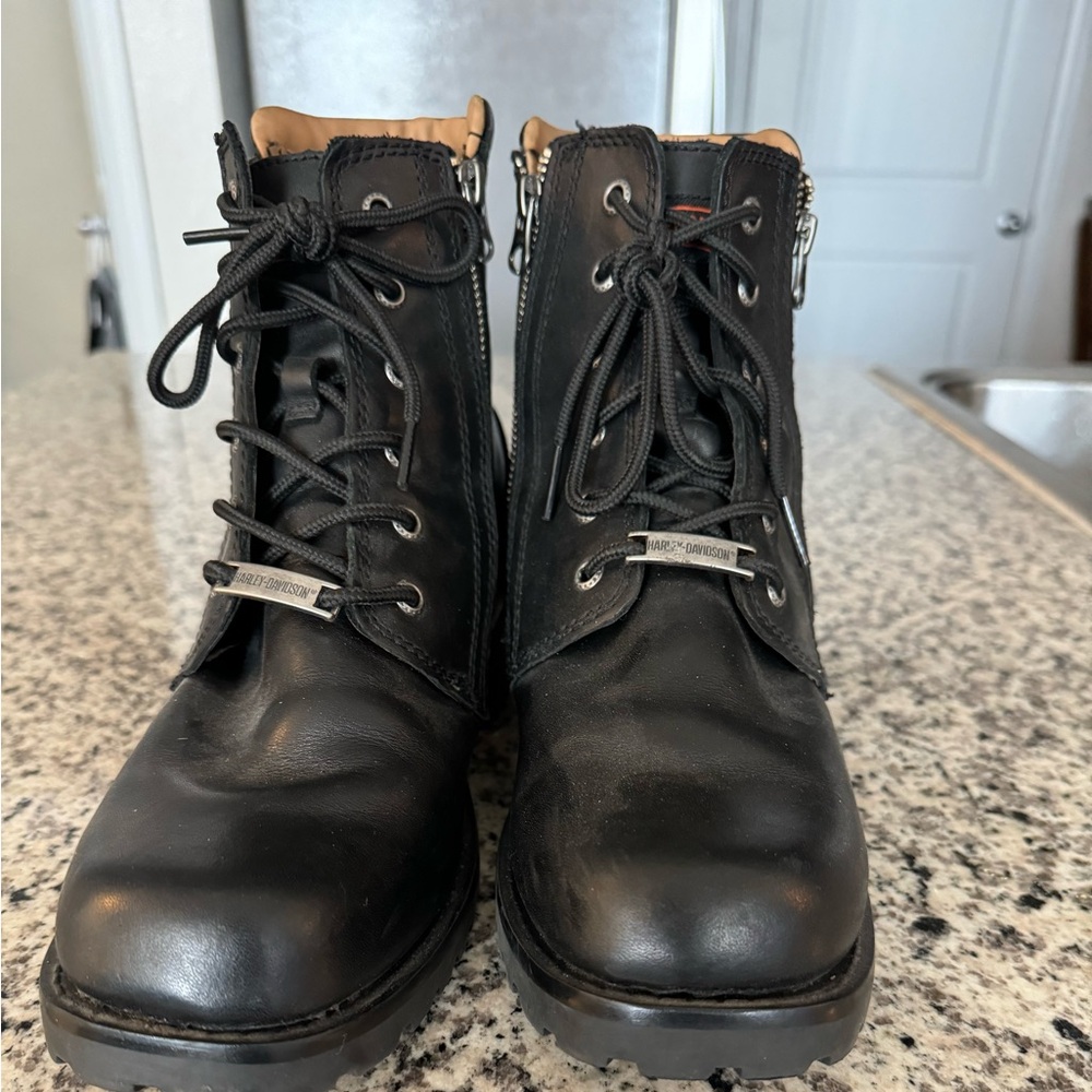 HD size 9 women's ankle boots dual zippers